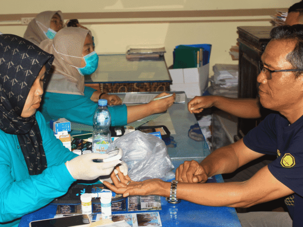 AKSI BERGIZI DAN CKG BERSAMA DINKES SUNGAI PENUH DAN PUSKESMAS PONDOK TINGGI
