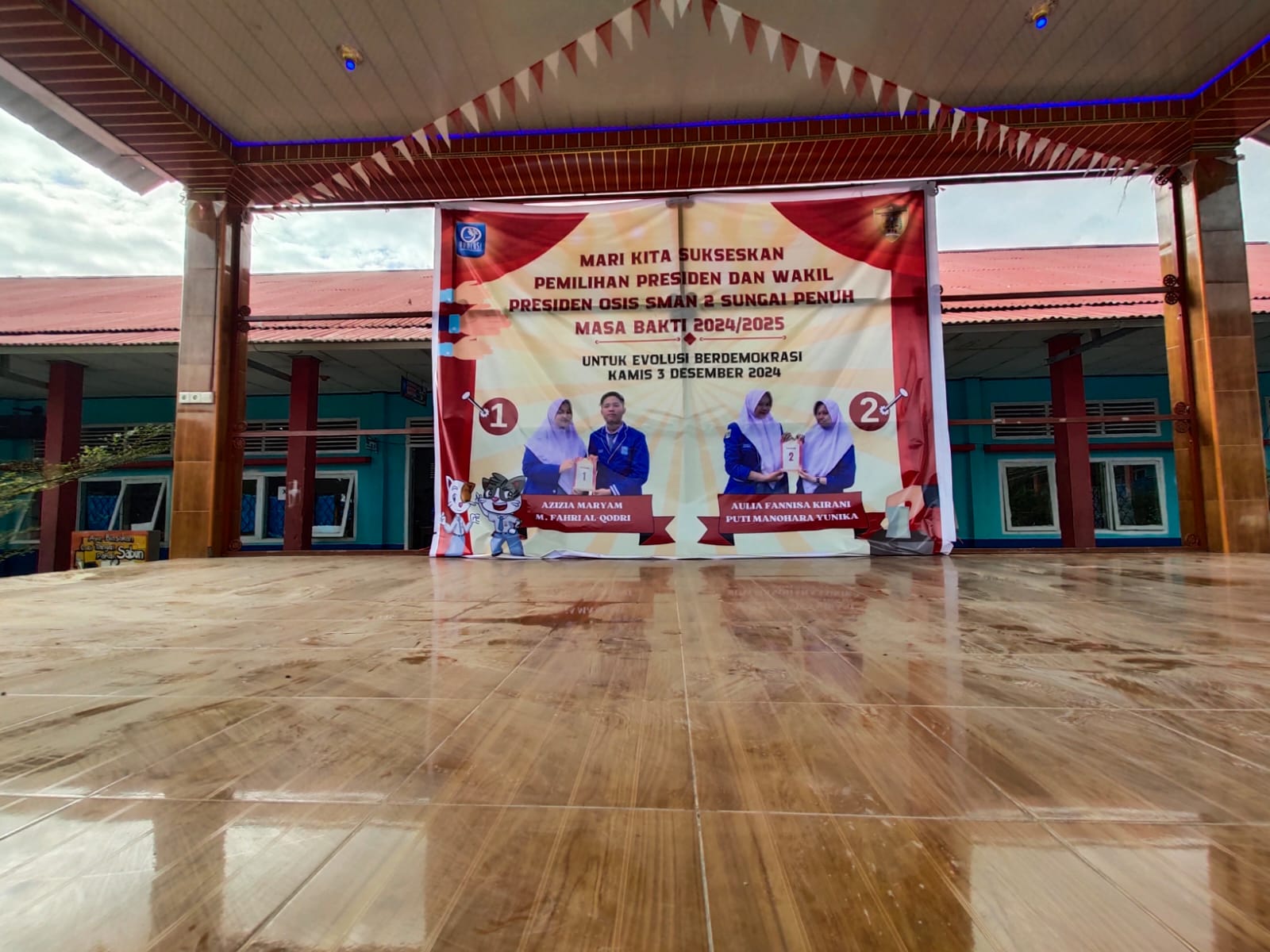 KAMPANYE TERBUKA CALON PRESIDEN DAN WAKIL PRESIDEN OSIS SMA NEGERI 2 SUNGAI PENUH MASA BAKTI 2024/2025