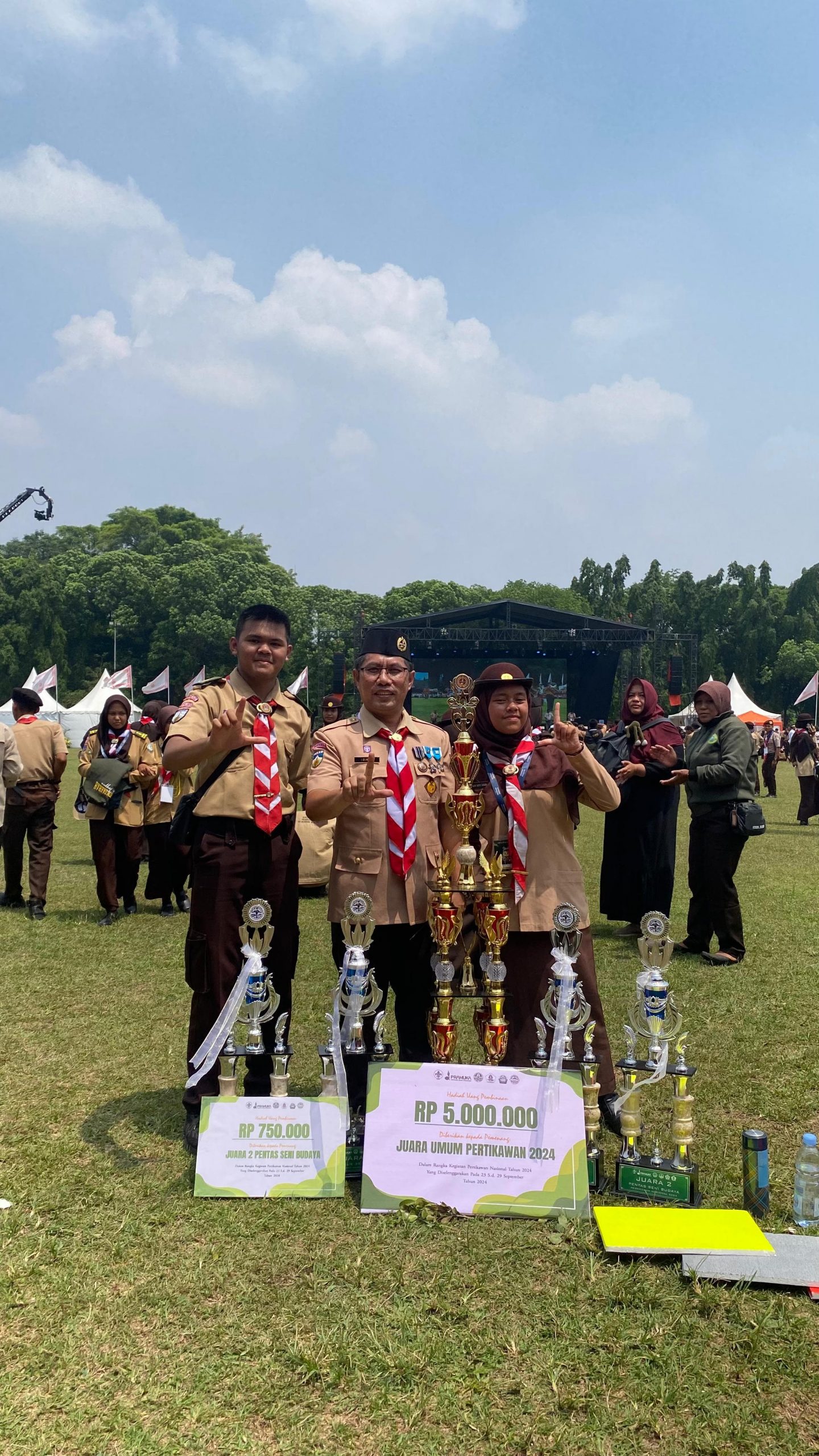 JUARA UMUM II PERTIKAWAN NASIONAL