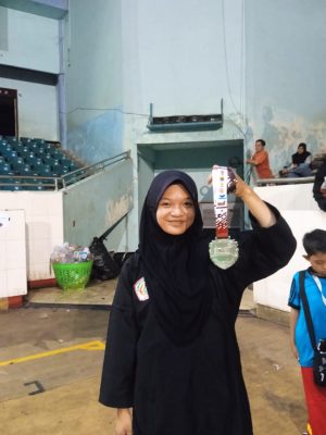 MEDALI PERAK LAGA PUTRI KELAS B REMAJA KELAURAAN PENCAK SIALT JAMBI CHAMPIONSHIP