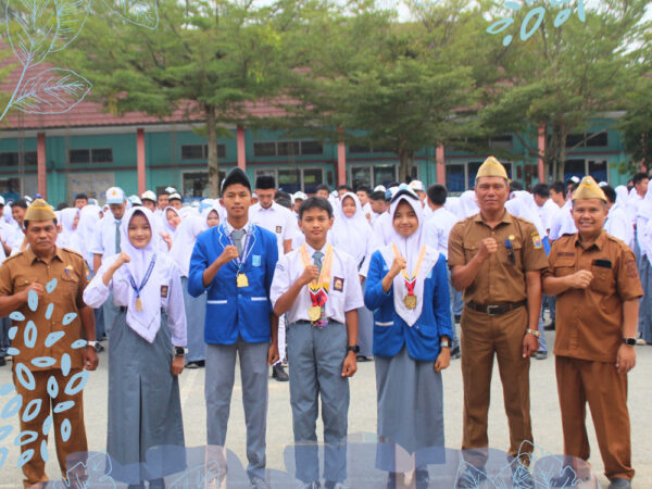 PENYERAHAN PENGHARGAAN PRESTASI EVOLUSIONER